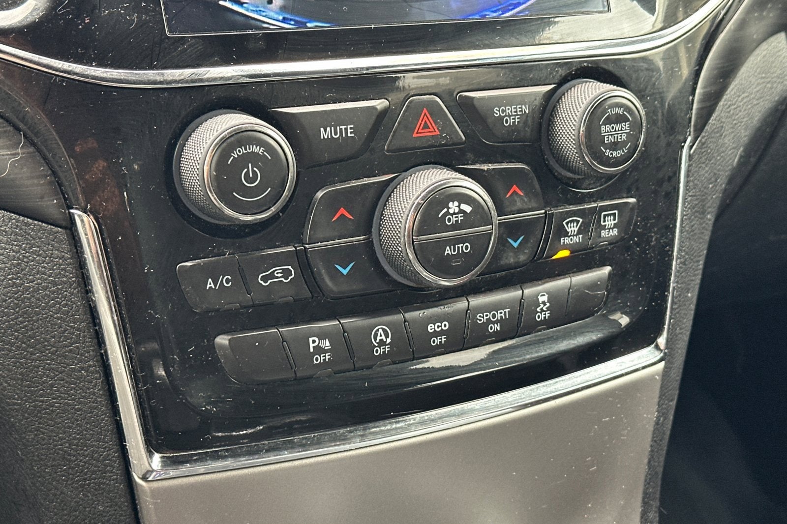 2020 Jeep Grand Cherokee North