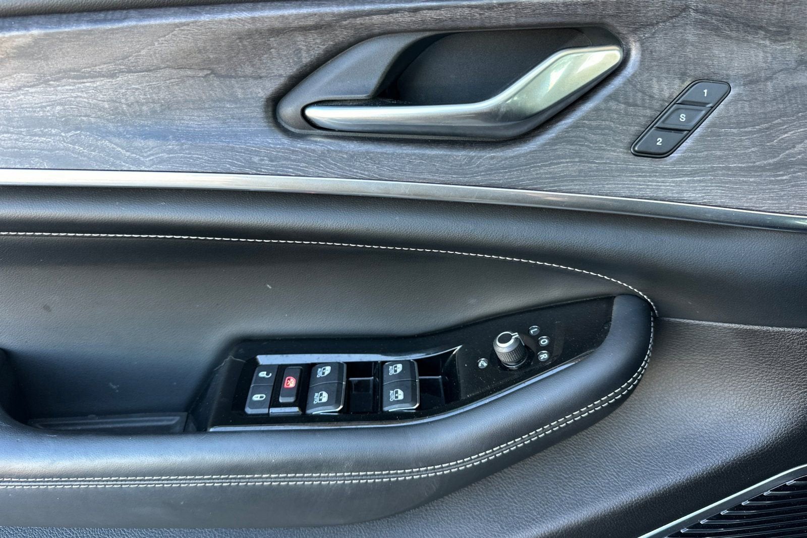 2022 Jeep Grand Cherokee L Overland