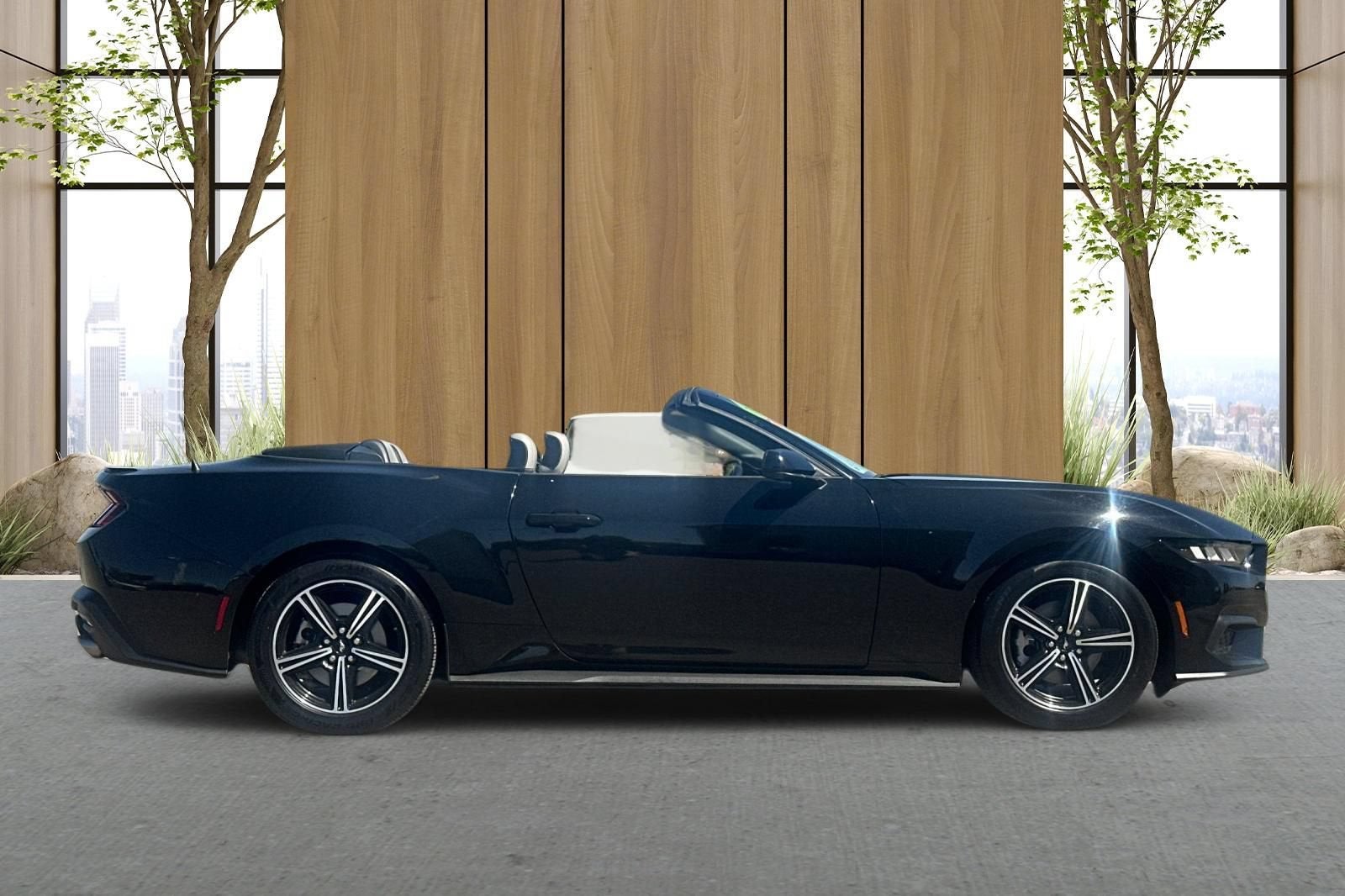 2024 Ford Mustang EcoBoost