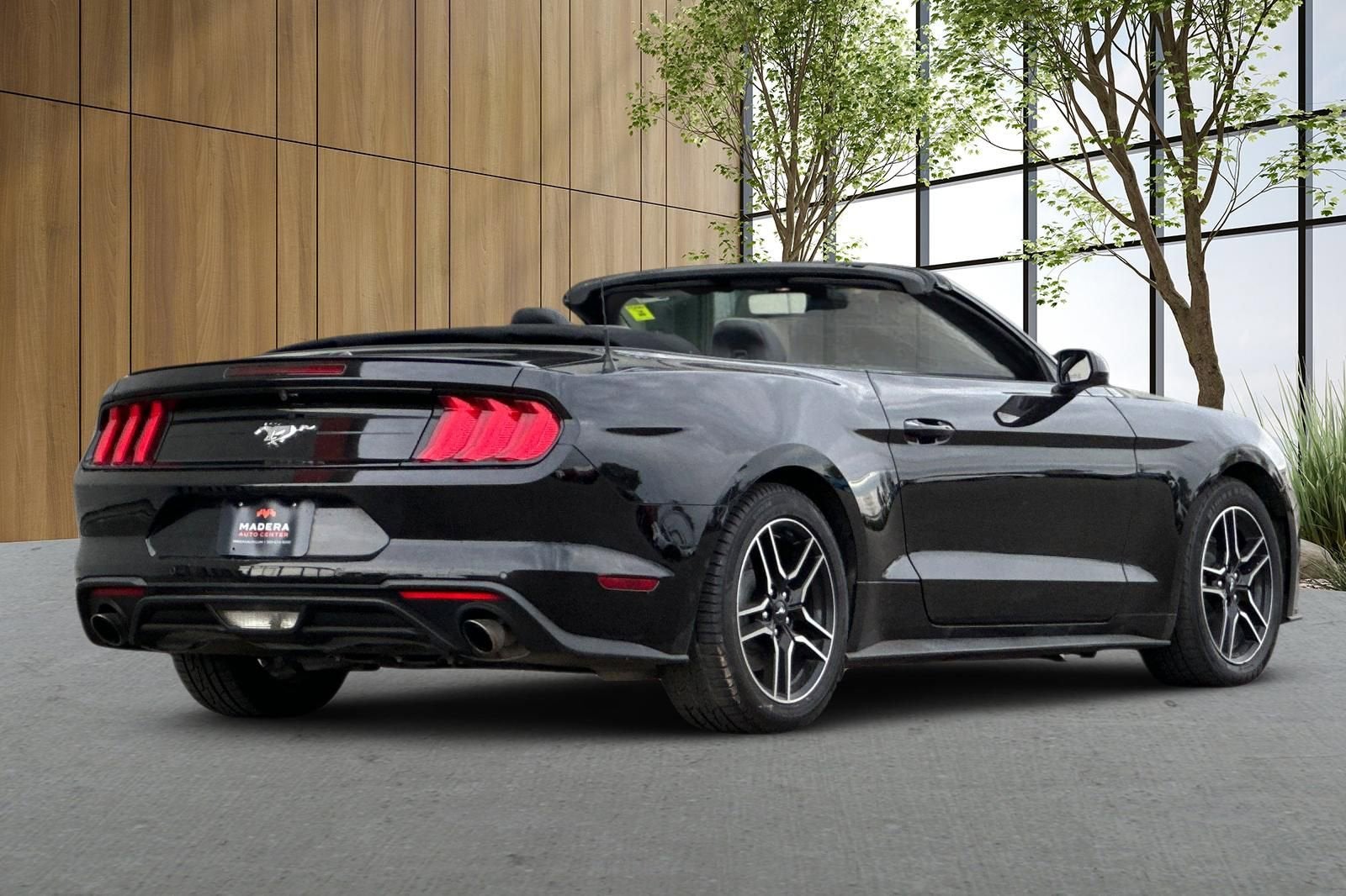2023 Ford Mustang EcoBoost