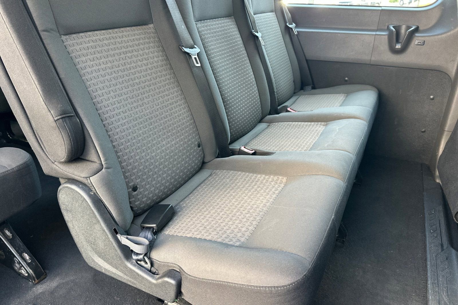 2022 Ford Transit Passenger Wagon XL