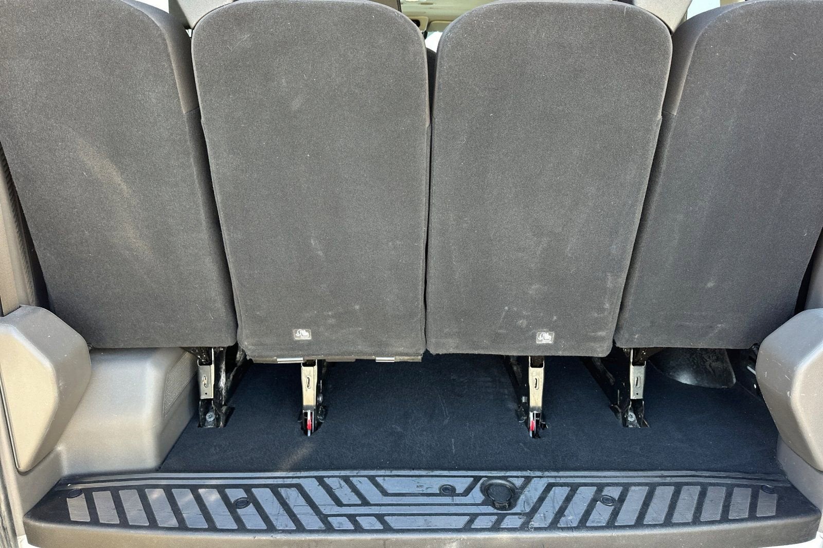 2022 Ford Transit Passenger Wagon XL