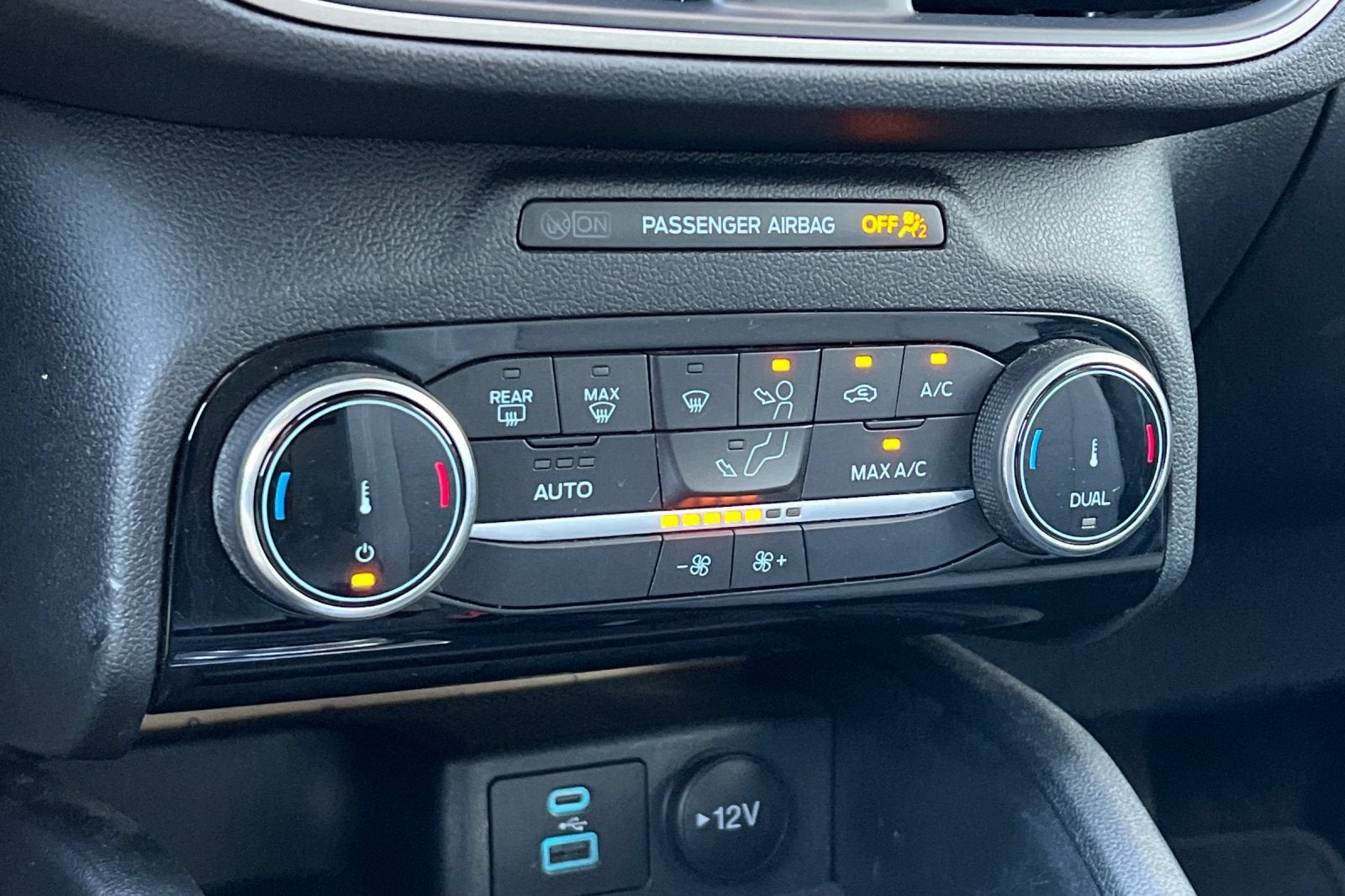 2022 Ford Escape SE Hybrid