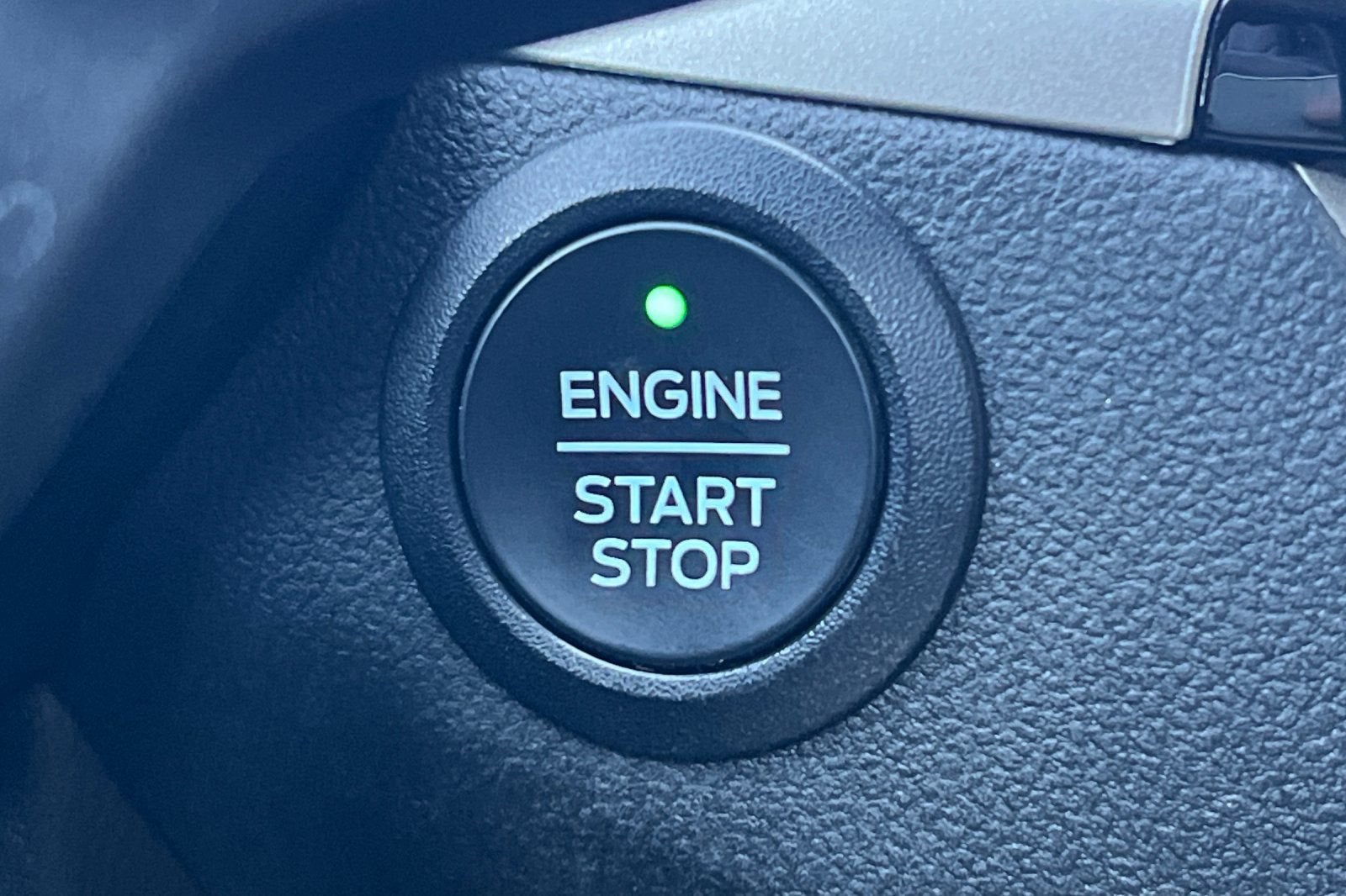 2022 Ford Escape SE Hybrid
