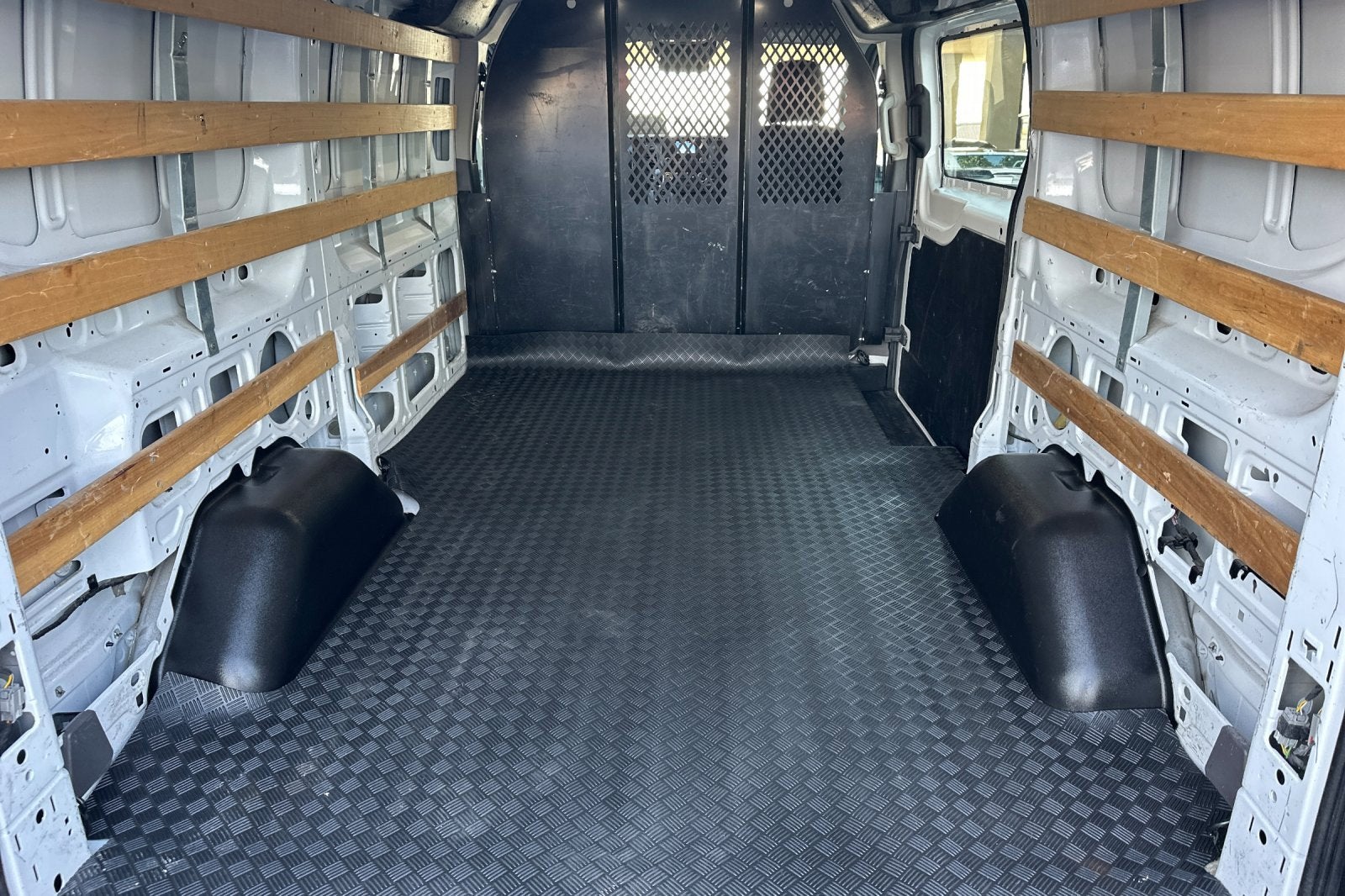 2023 Ford Transit Cargo Van T-250 130" Low Rf 9070 GVWR RWD