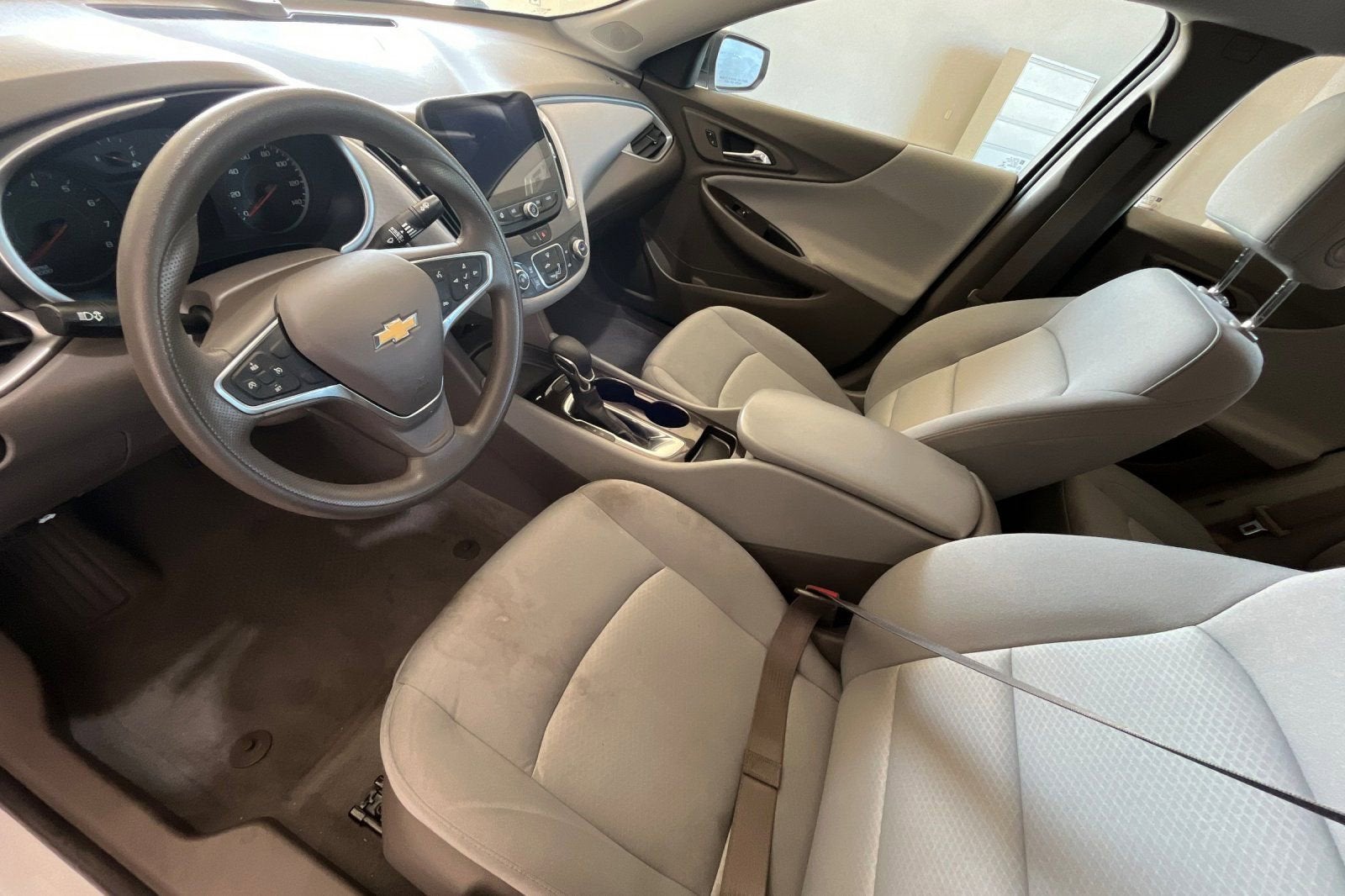 2022 Chevrolet Malibu LS