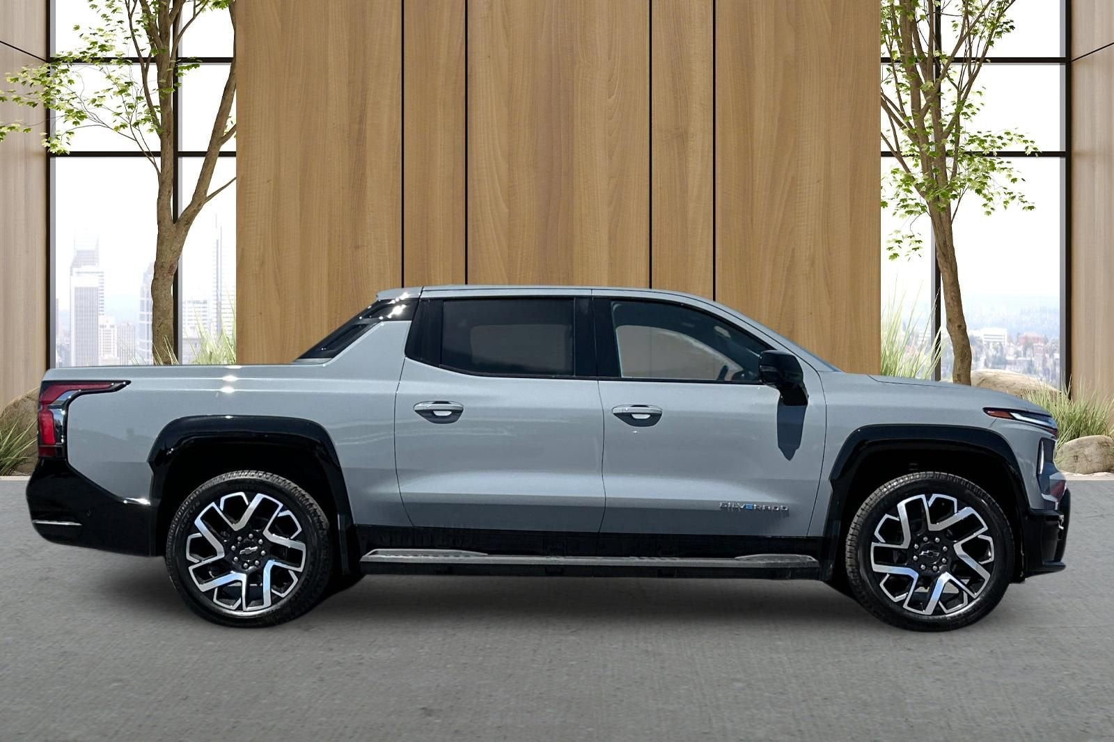 2025 Chevrolet Silverado EV RST - Extended Range