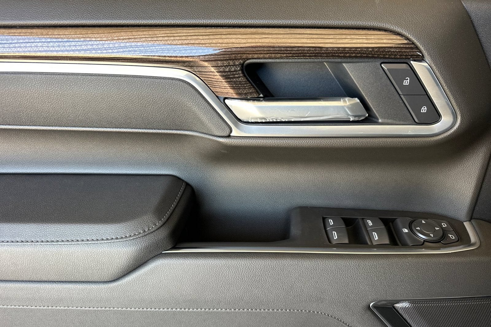 2026 Chevrolet Silverado 1500 LT - Photo 11