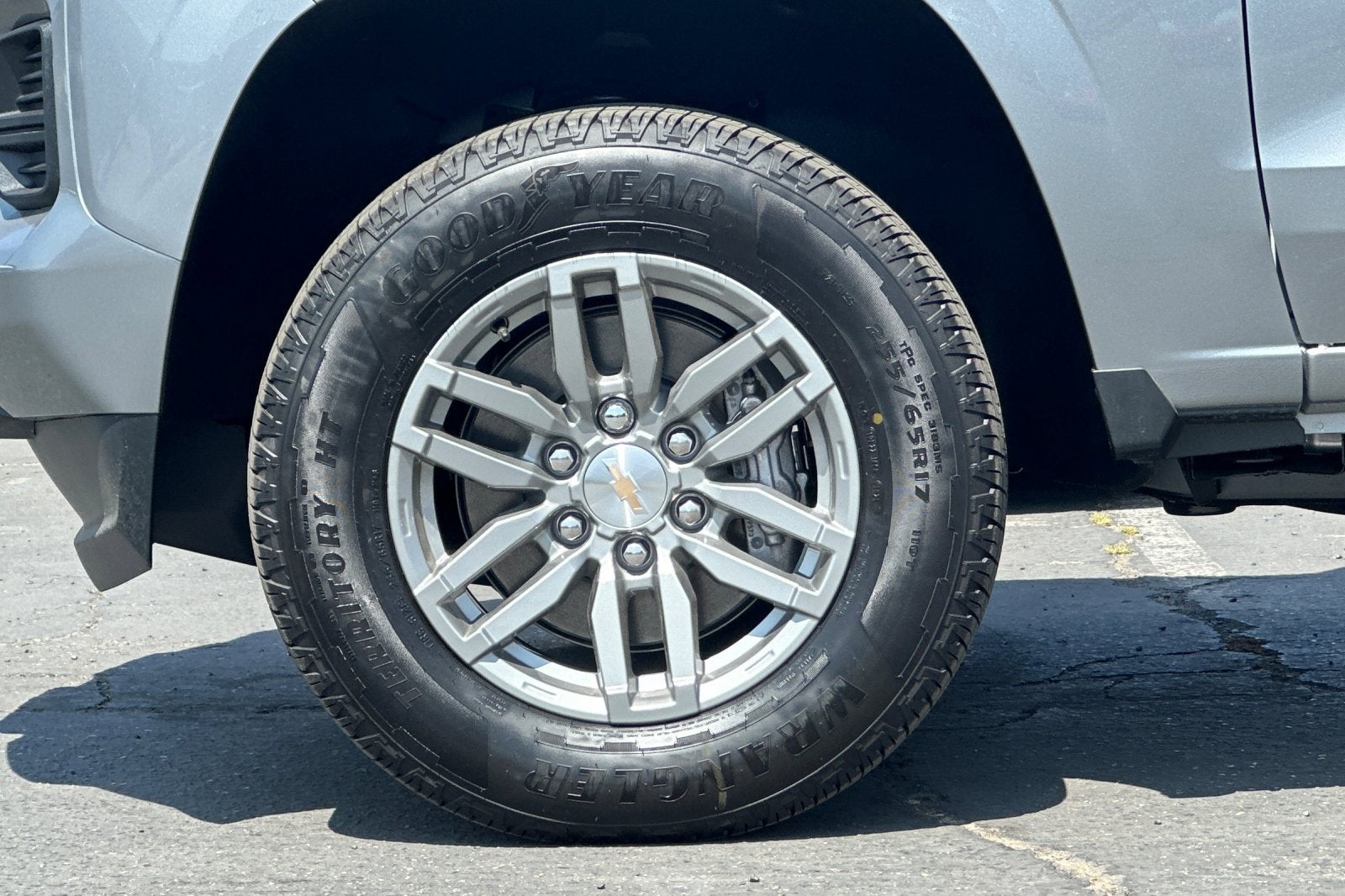 2025 Chevrolet Colorado WT/LT