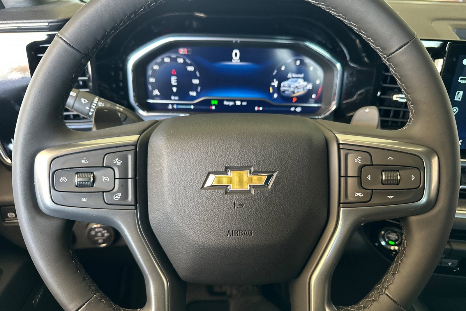 2025 Chevrolet Silverado 1500 LTZ