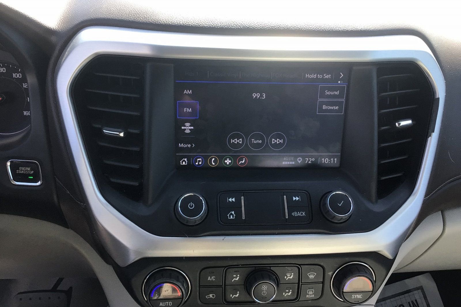 2022 GMC Acadia SLE