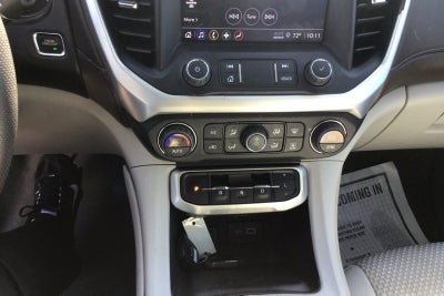 2022 GMC Acadia SLE
