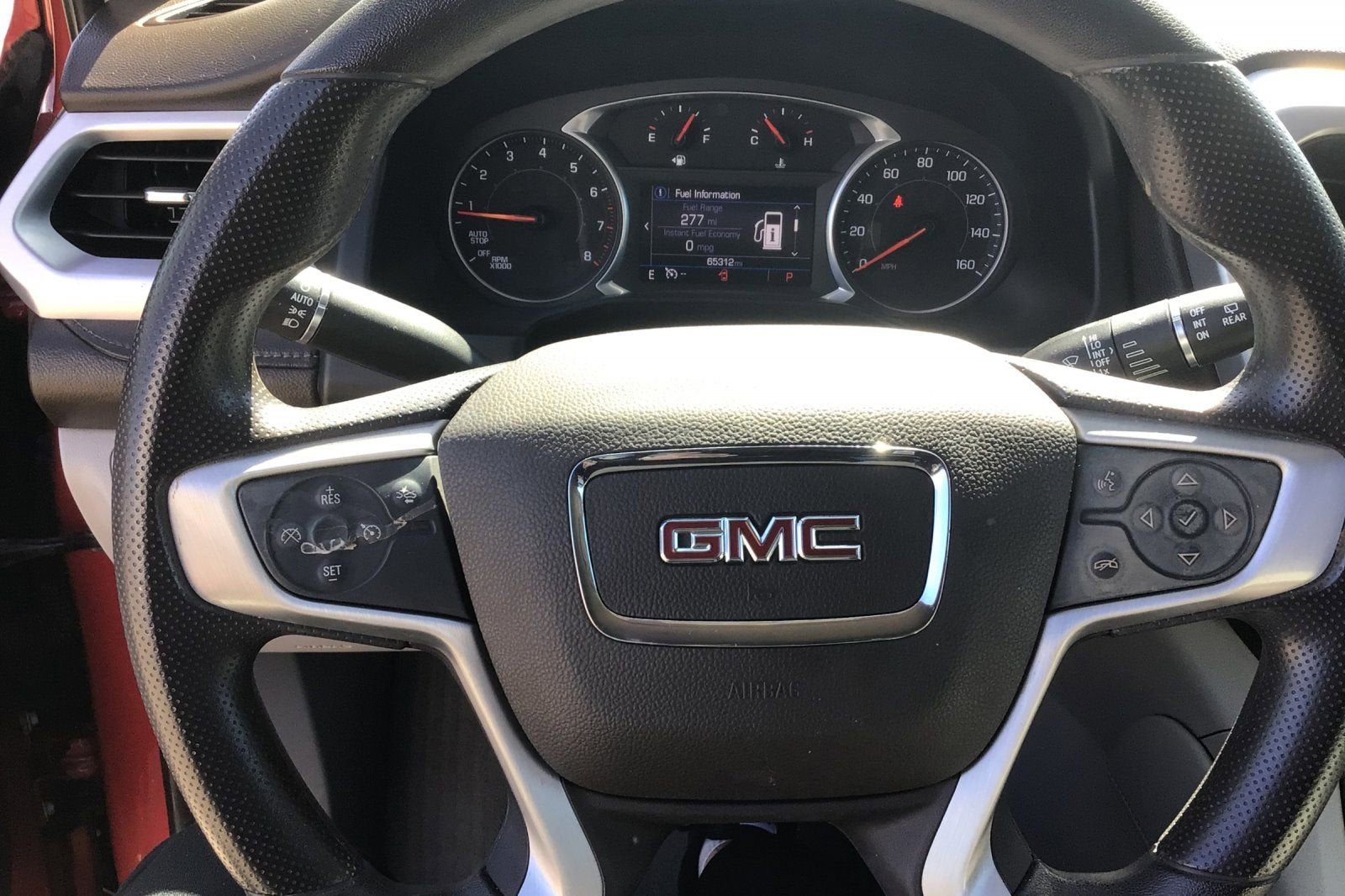 2022 GMC Acadia SLE