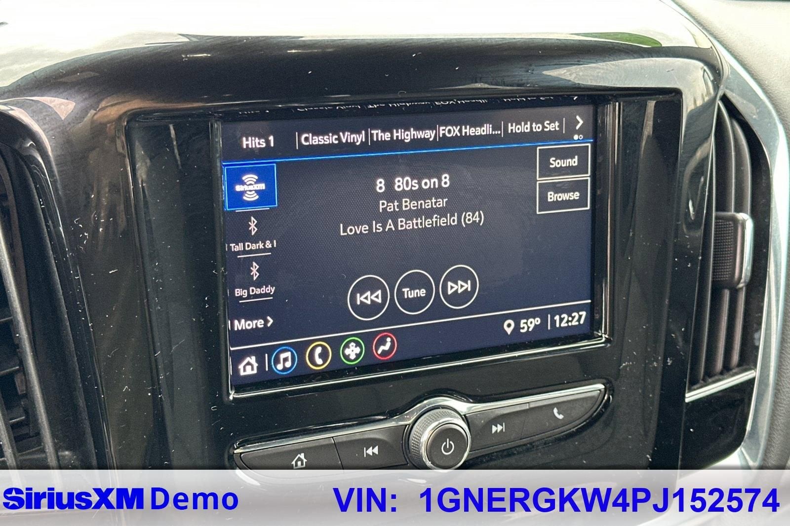 2023 Chevrolet Traverse LT Cloth