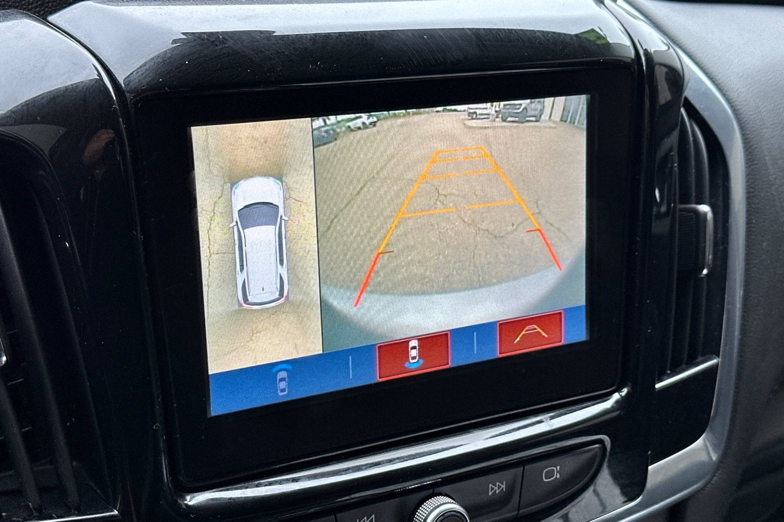 2019 Chevrolet Traverse LT Leather