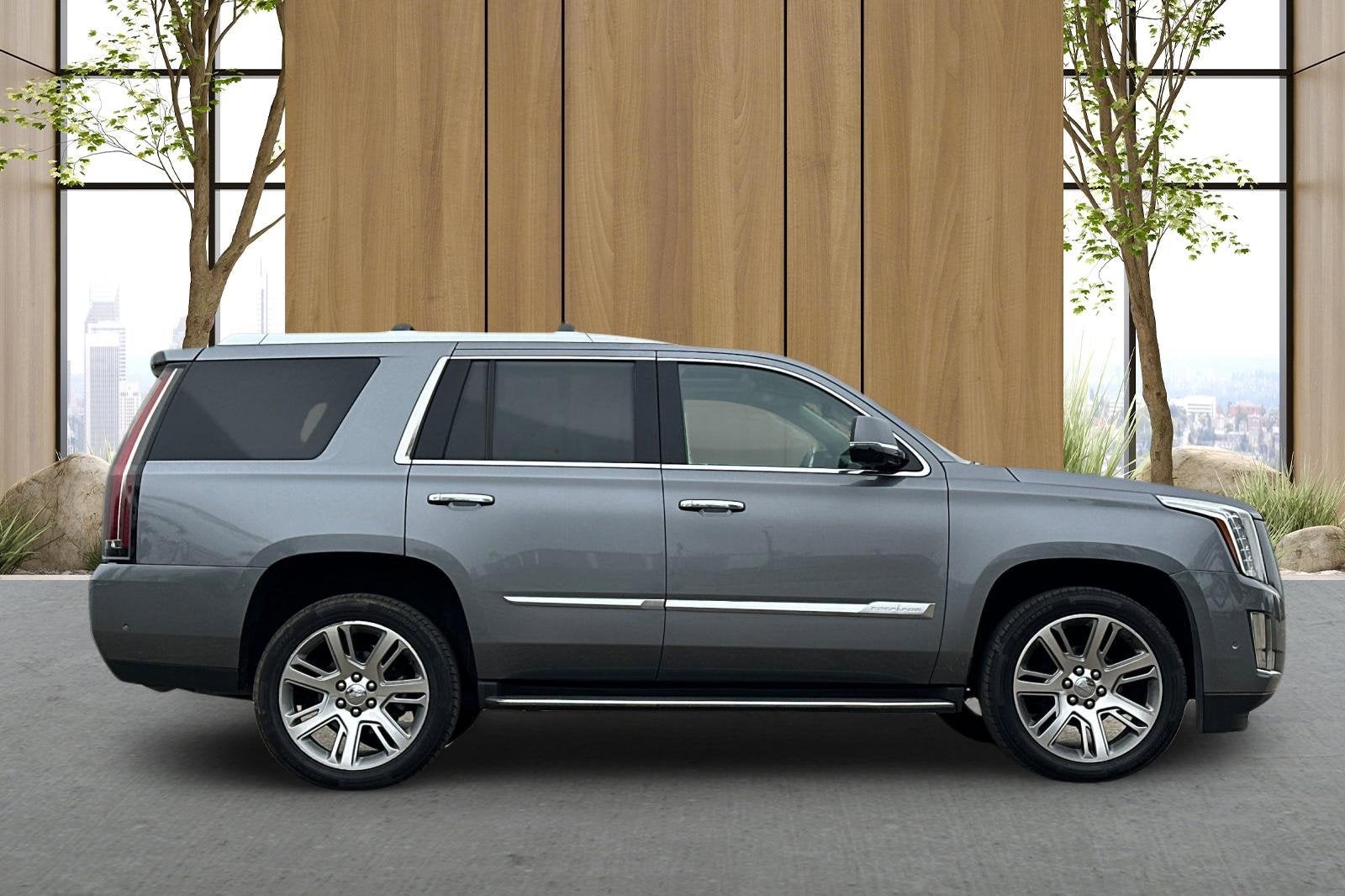 2020 Cadillac Escalade Luxury