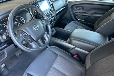 2023 Nissan Titan SV