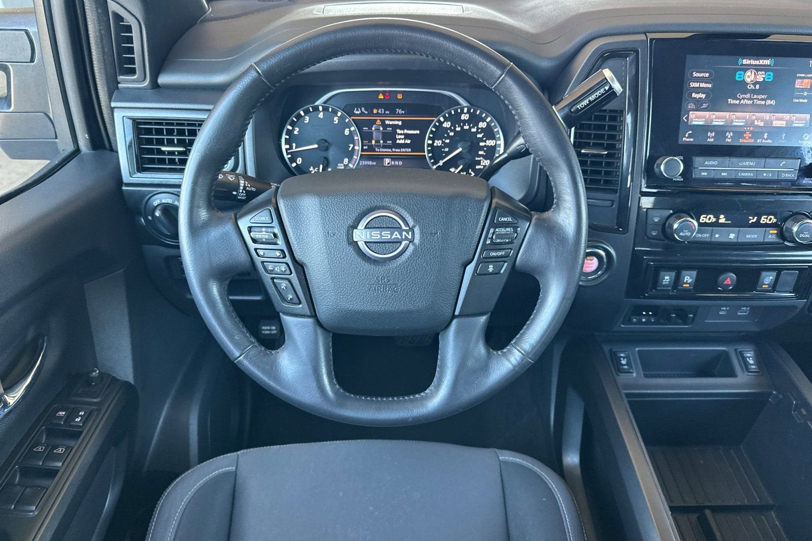 2023 Nissan Titan SV