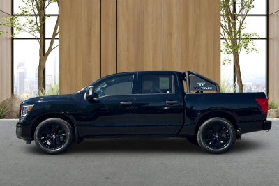 2023 Nissan Titan SV