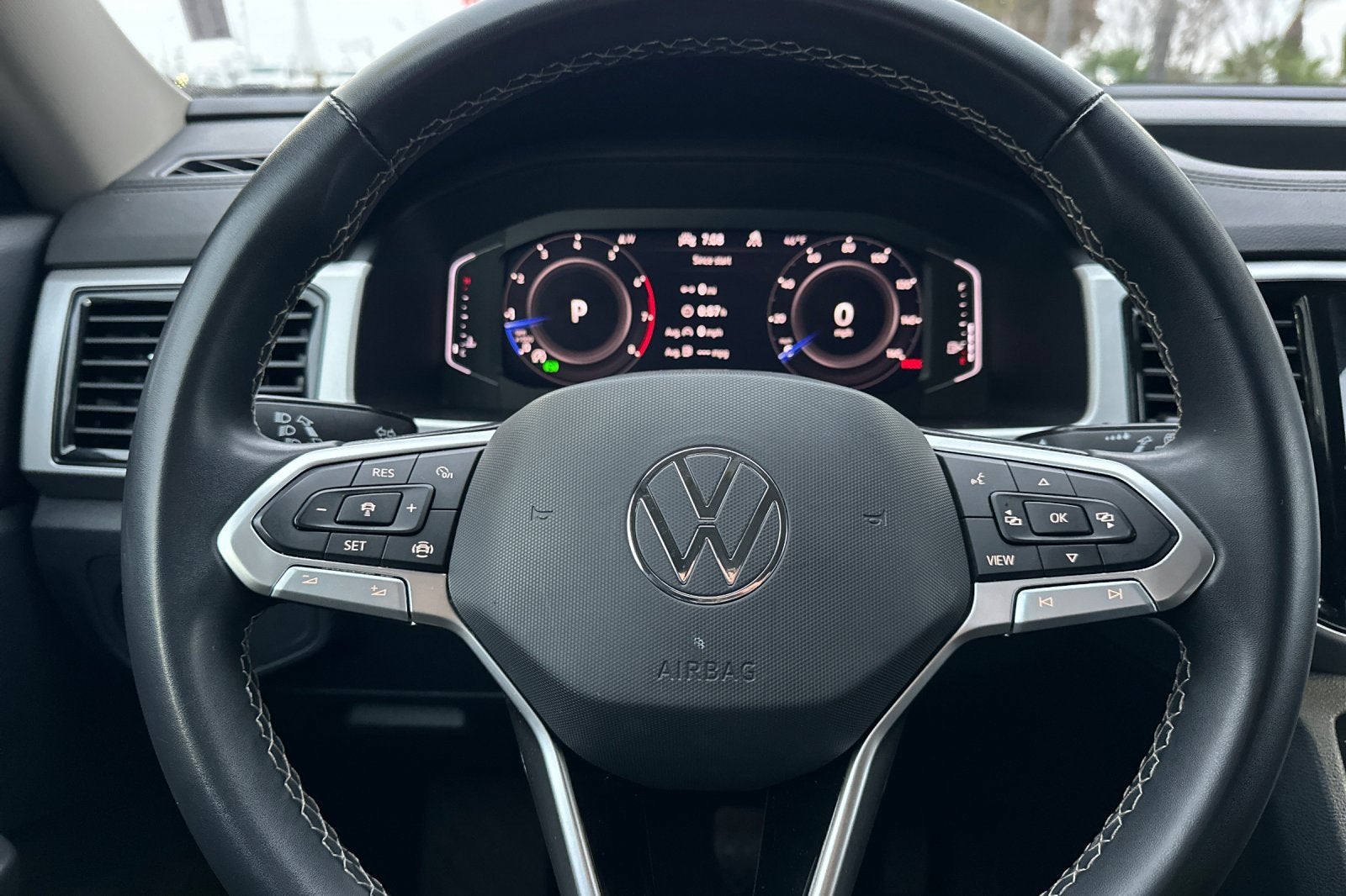 2022 Volkswagen Atlas 3.6L V6 SE w/Technology