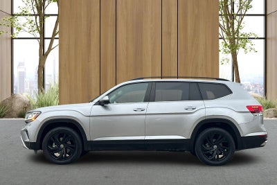 2022 Volkswagen Atlas 3.6L V6 SE w/Technology