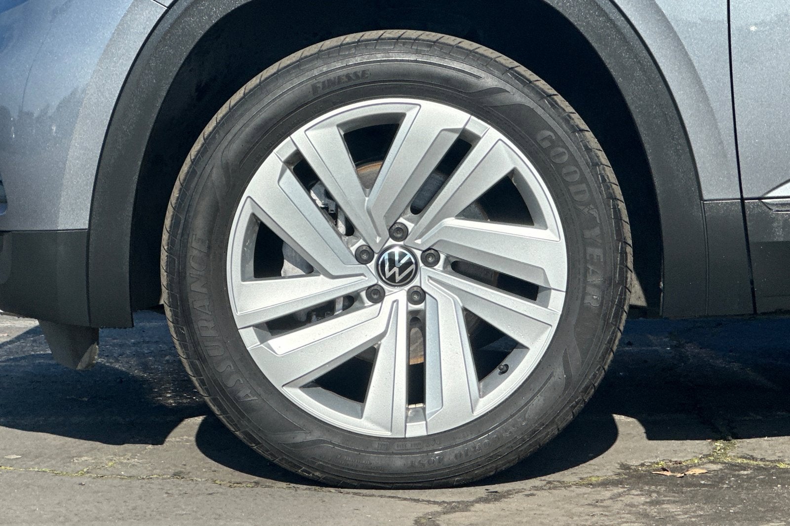 2021 Volkswagen Atlas Cross Sport 2.0T SE w/Technology