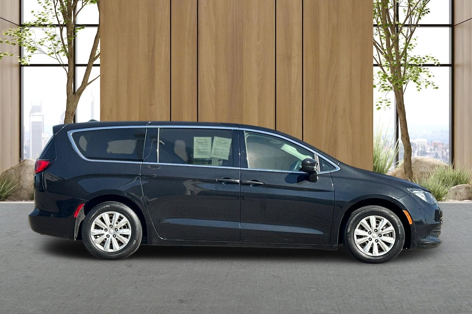 2018 Chrysler Pacifica L