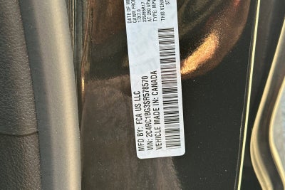 2025 Chrysler Pacifica Select