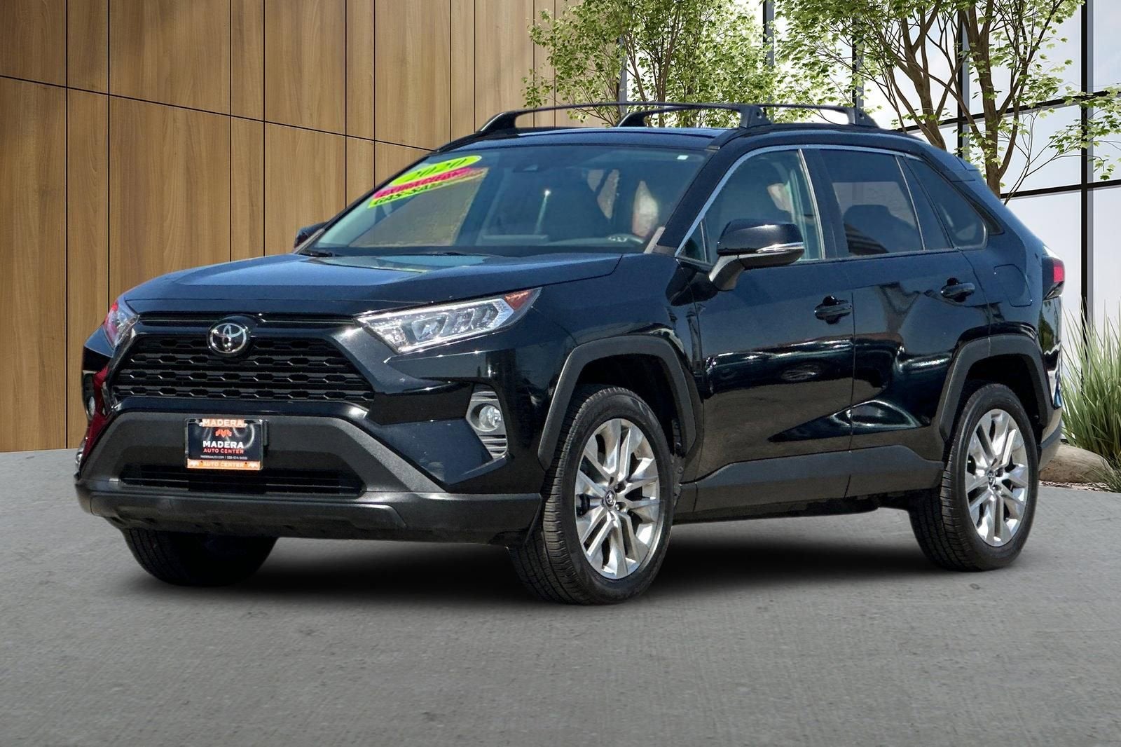 2020 Toyota RAV4 XLE Premium