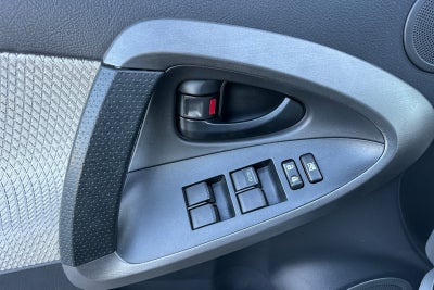 2012 Toyota RAV4 EV FWD 4dr