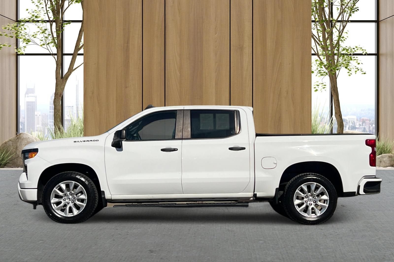 2023 Chevrolet Silverado 1500 Custom