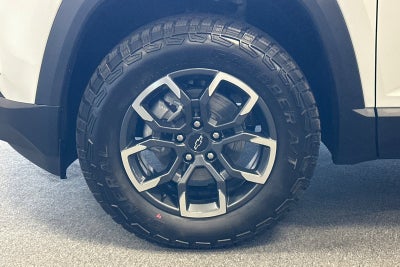 2027 Chevrolet Equinox FWD ACTIV