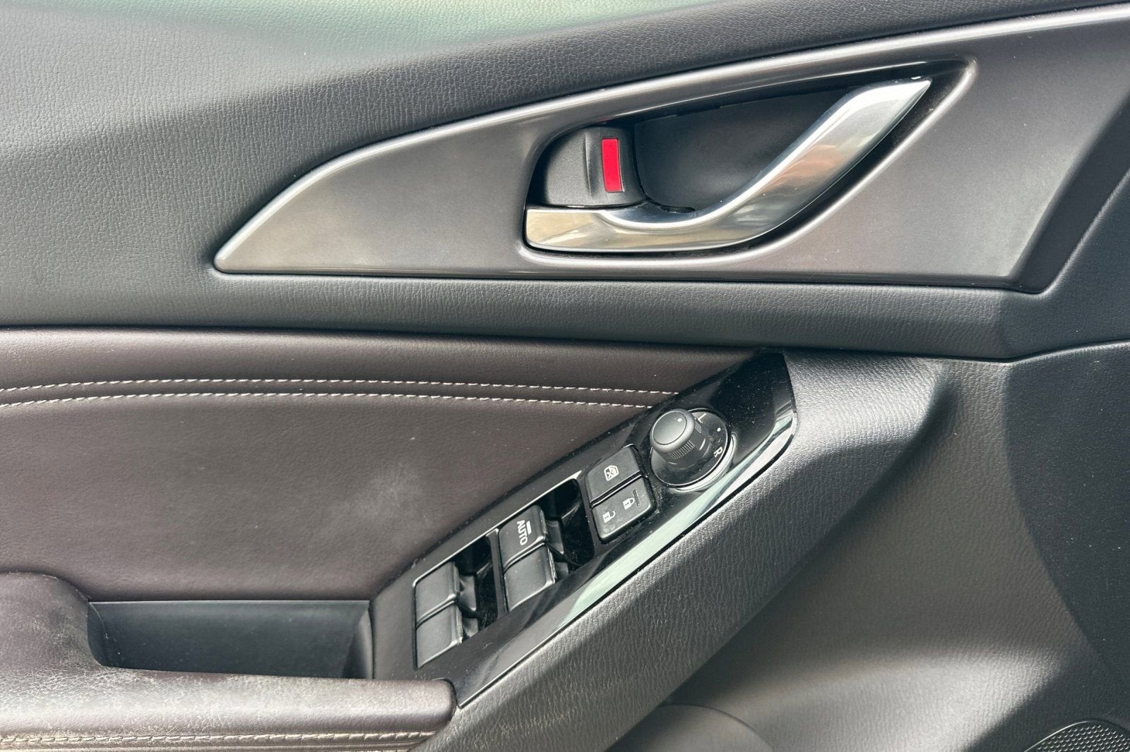 2018 Mazda Mazda3 4-Door Grand Touring