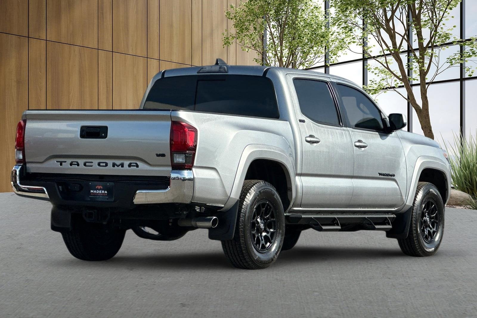 2022 Toyota Tacoma 2WD SR5