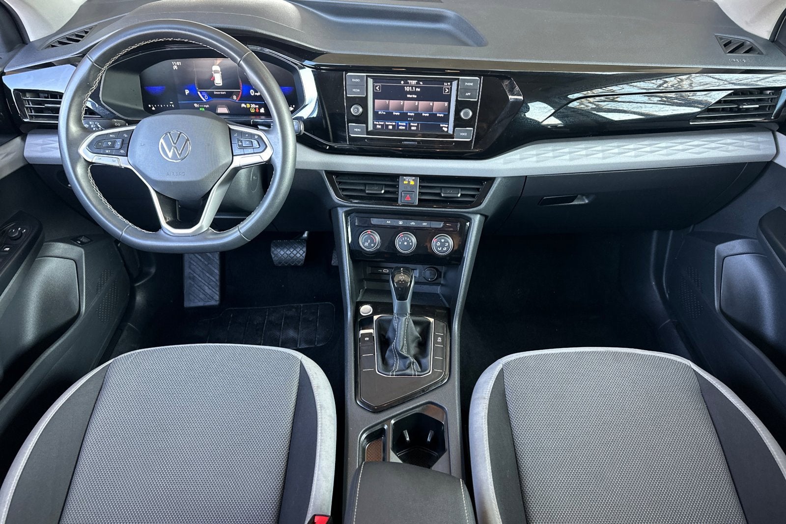 2024 Volkswagen Taos S