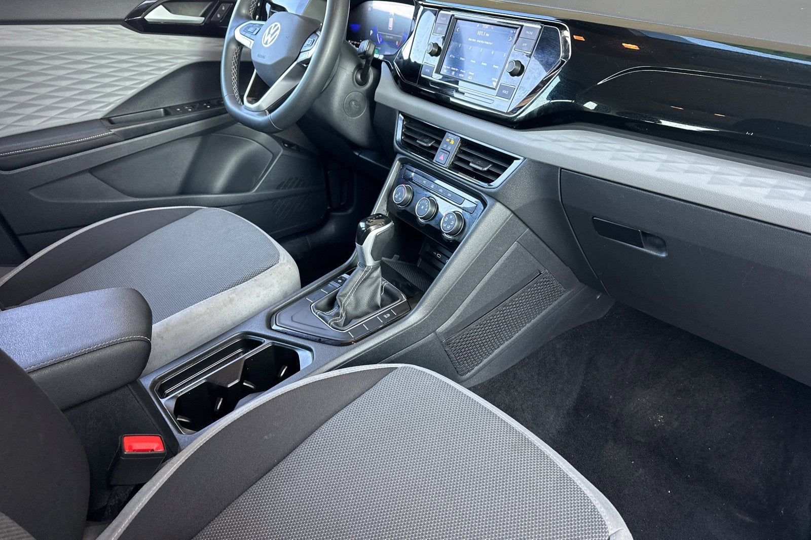 2024 Volkswagen Taos S