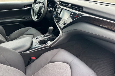 2018 Toyota Camry Hybrid LE