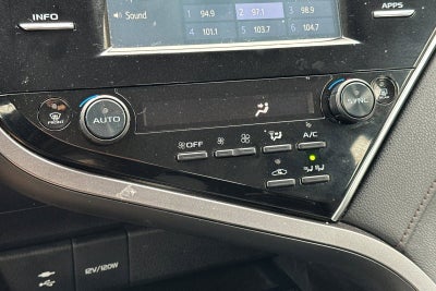 2018 Toyota Camry Hybrid LE