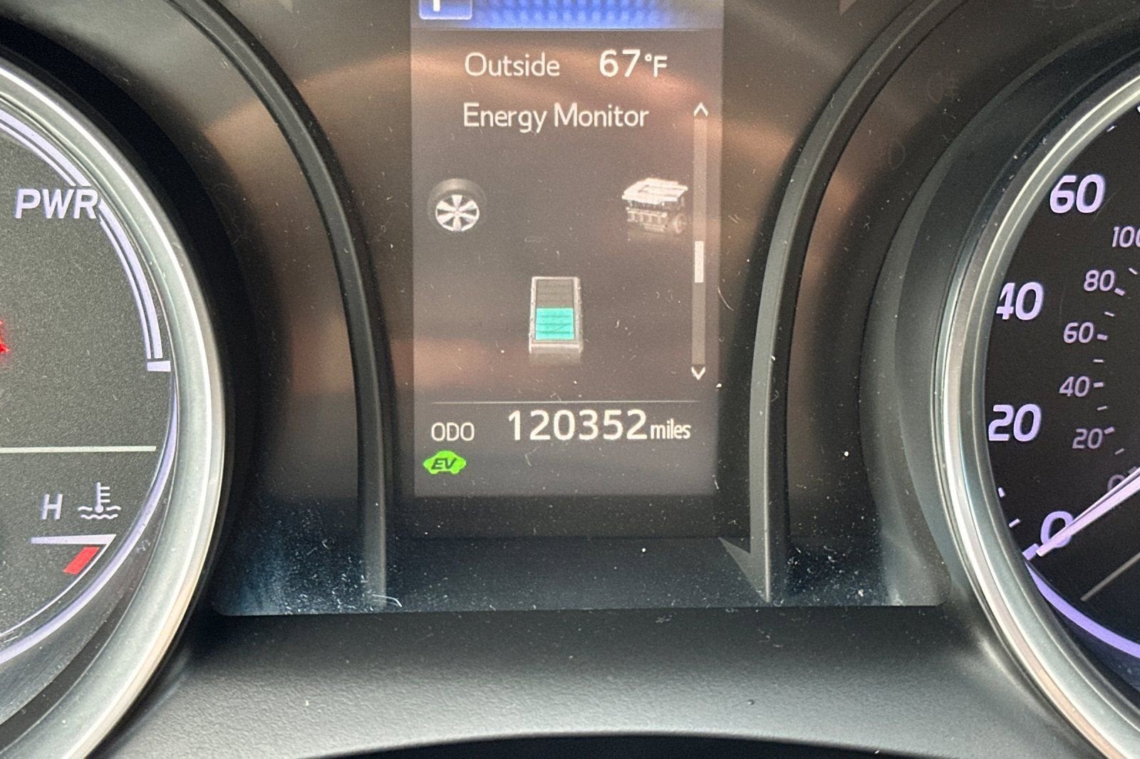 2018 Toyota Camry Hybrid LE