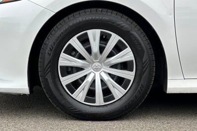 2018 Toyota Camry Hybrid LE