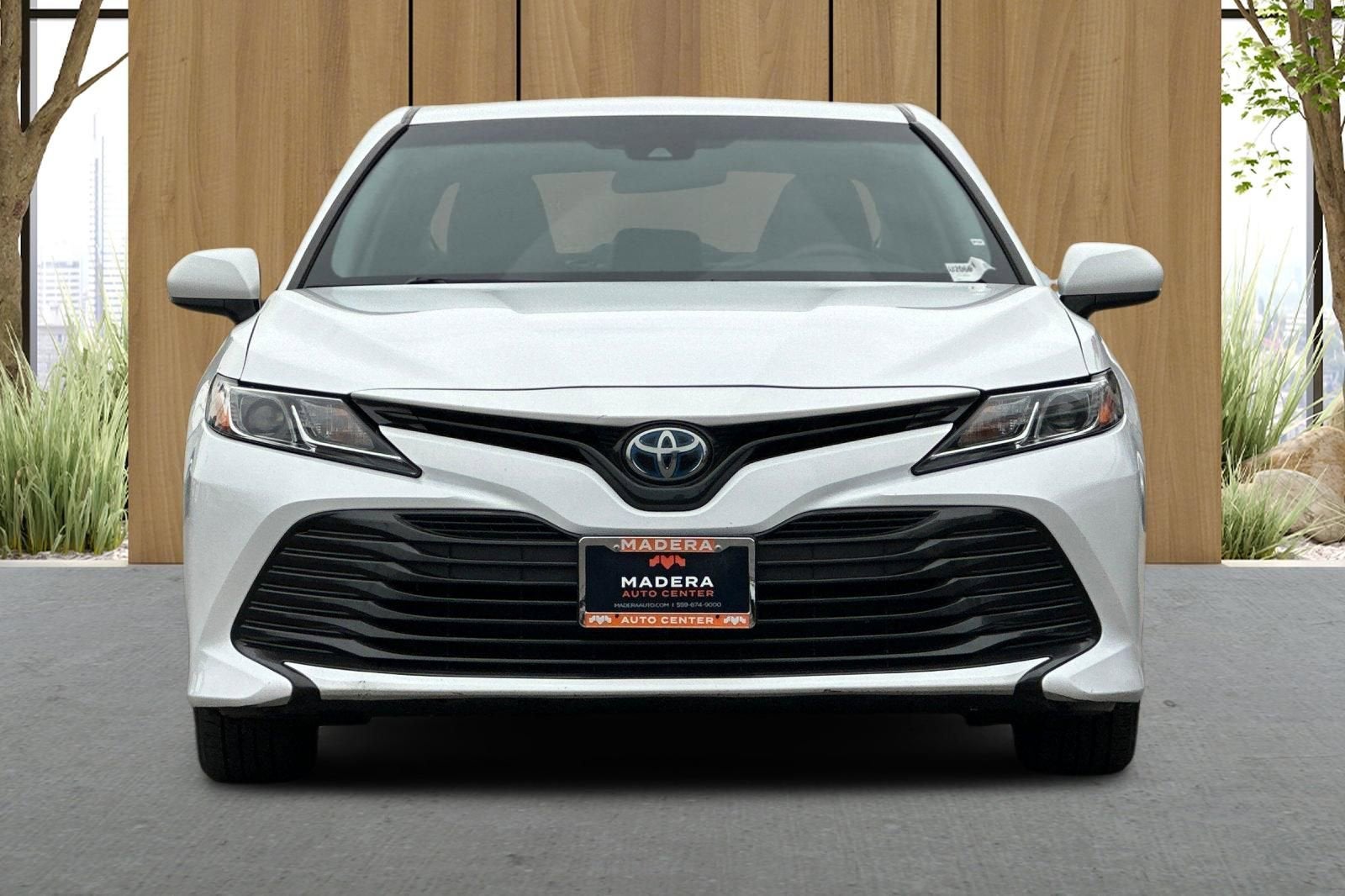 2018 Toyota Camry Hybrid LE