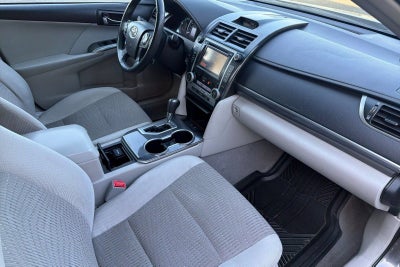 2014 Toyota Camry Hybrid LE