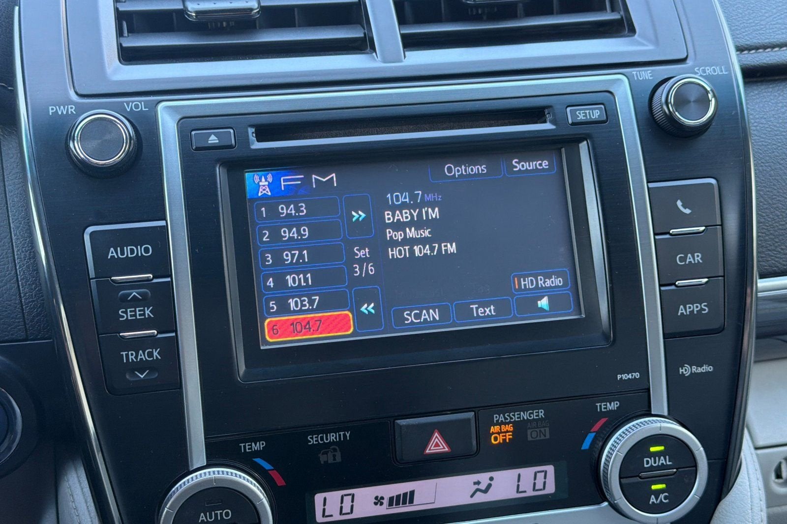 2014 Toyota Camry Hybrid LE