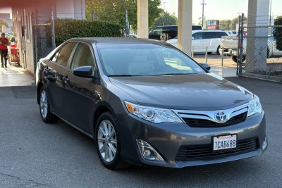 2014 Toyota Camry Hybrid LE