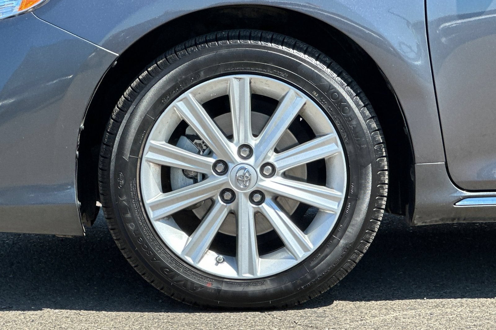 2014 Toyota Camry Hybrid LE