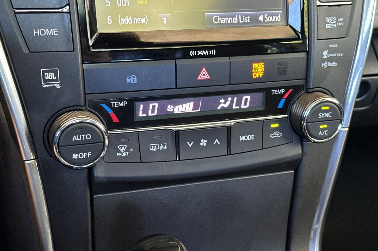 2017 Toyota Camry Hybrid LE