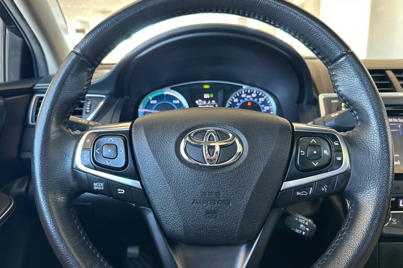 2017 Toyota Camry Hybrid LE