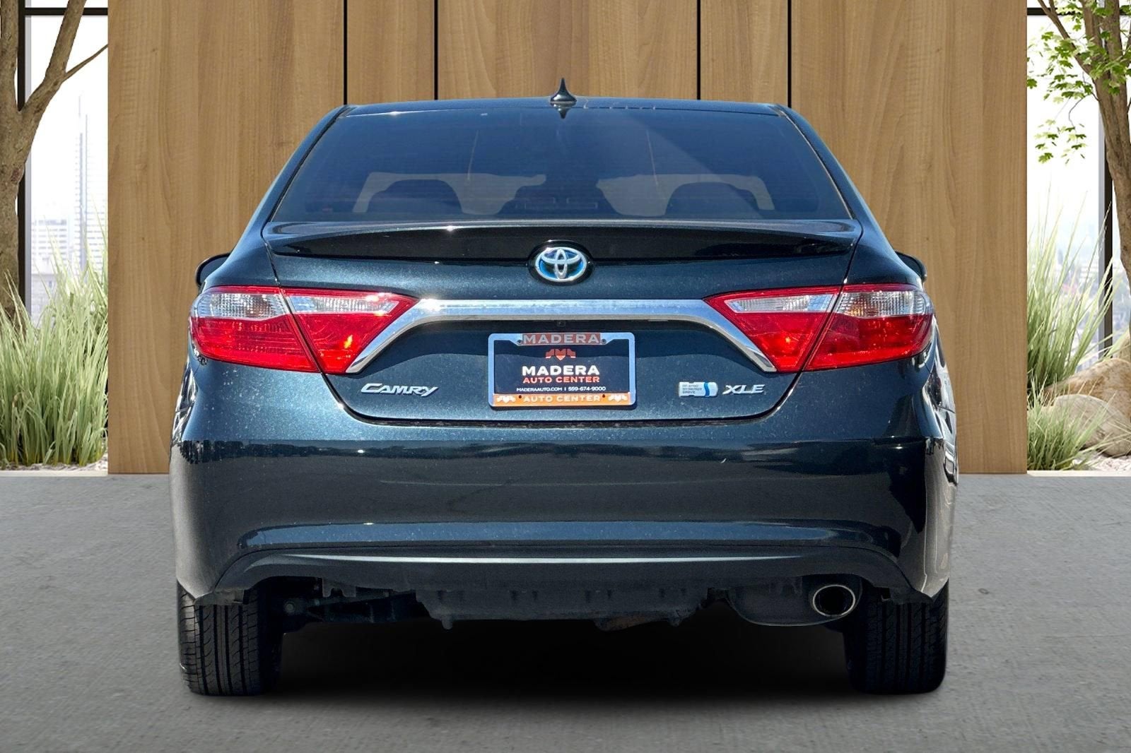 2017 Toyota Camry Hybrid LE