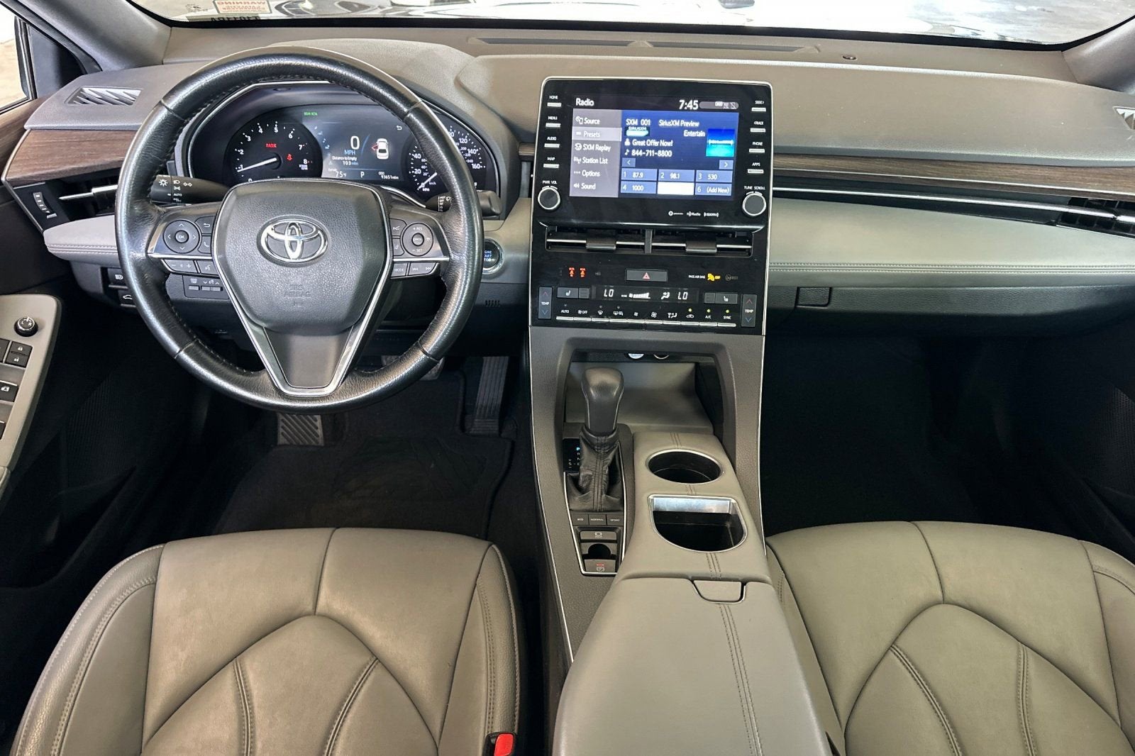 2019 Toyota Avalon XLE
