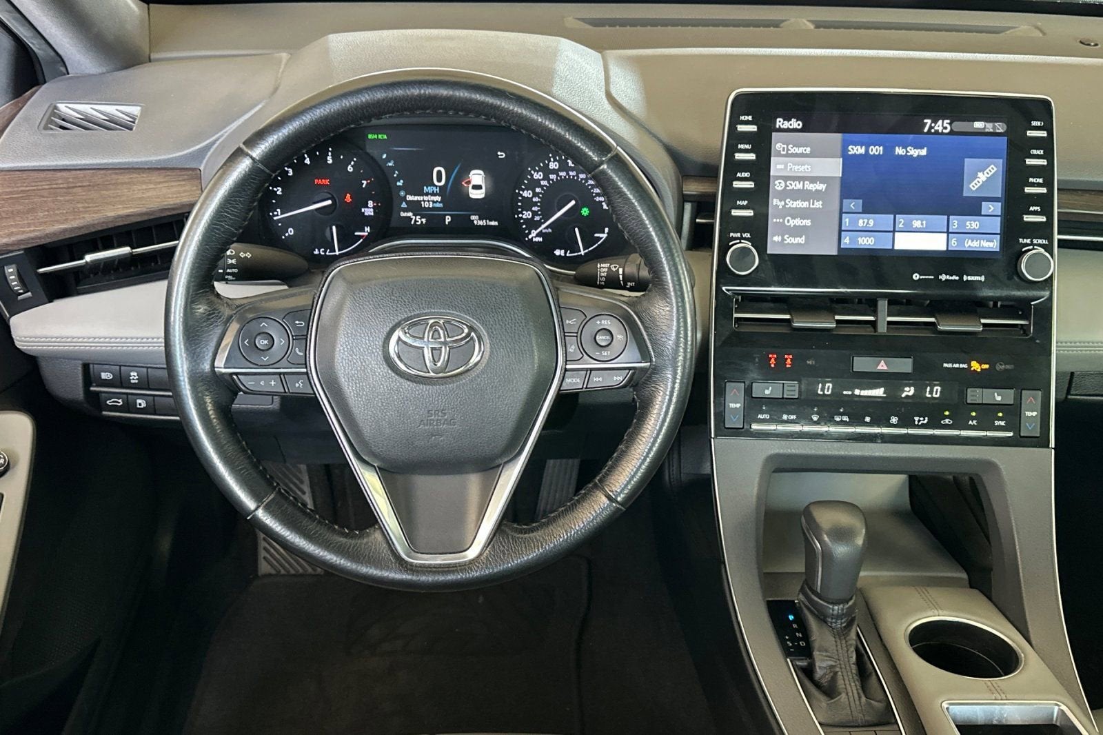 2019 Toyota Avalon XLE